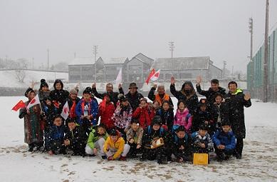 2.3 高新一小 集合写真2.jpg