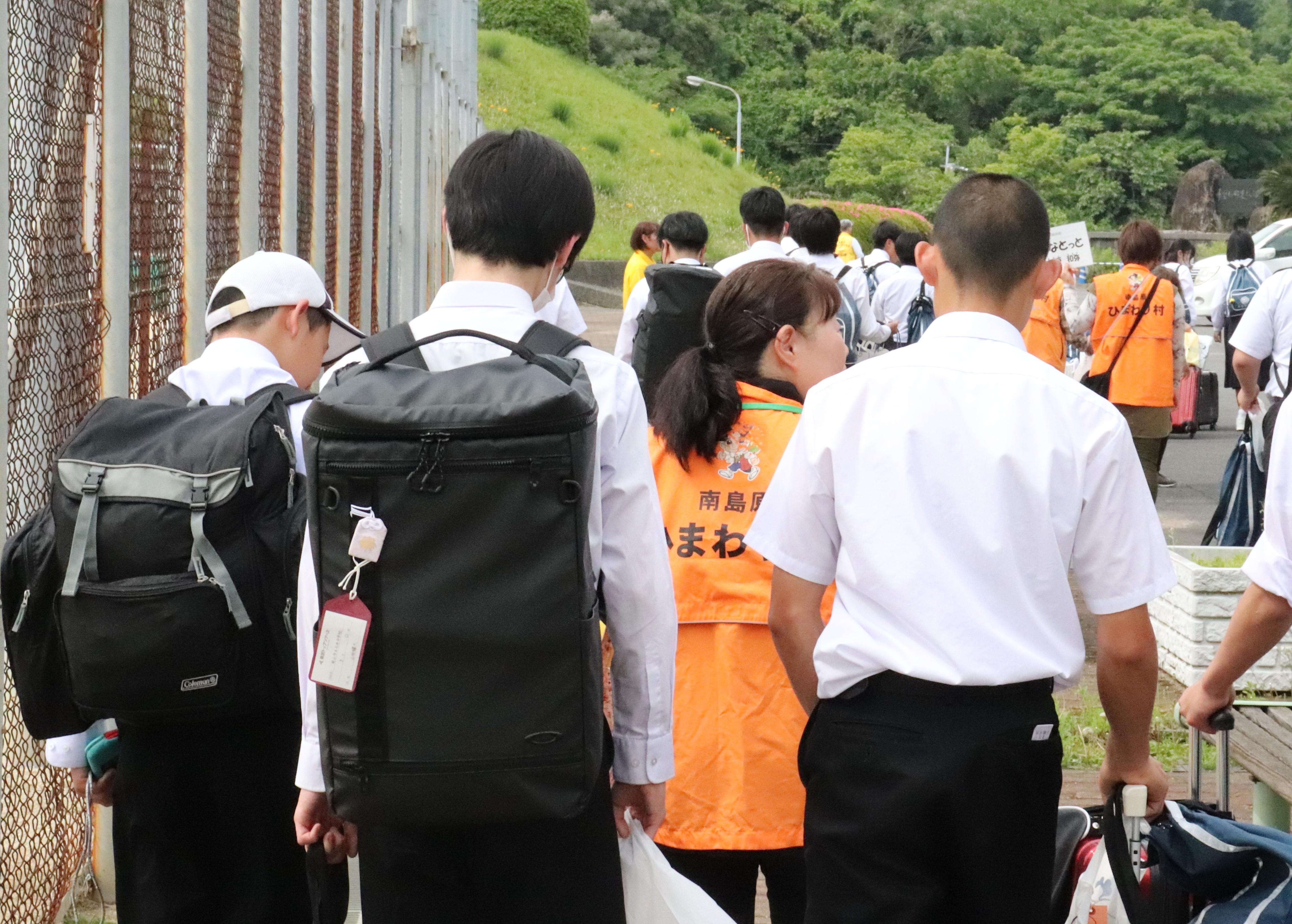 民家へ移動.JPG